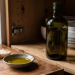 Huile d’olive vierge extra : les critères pour choisir et conserver votre bouteille